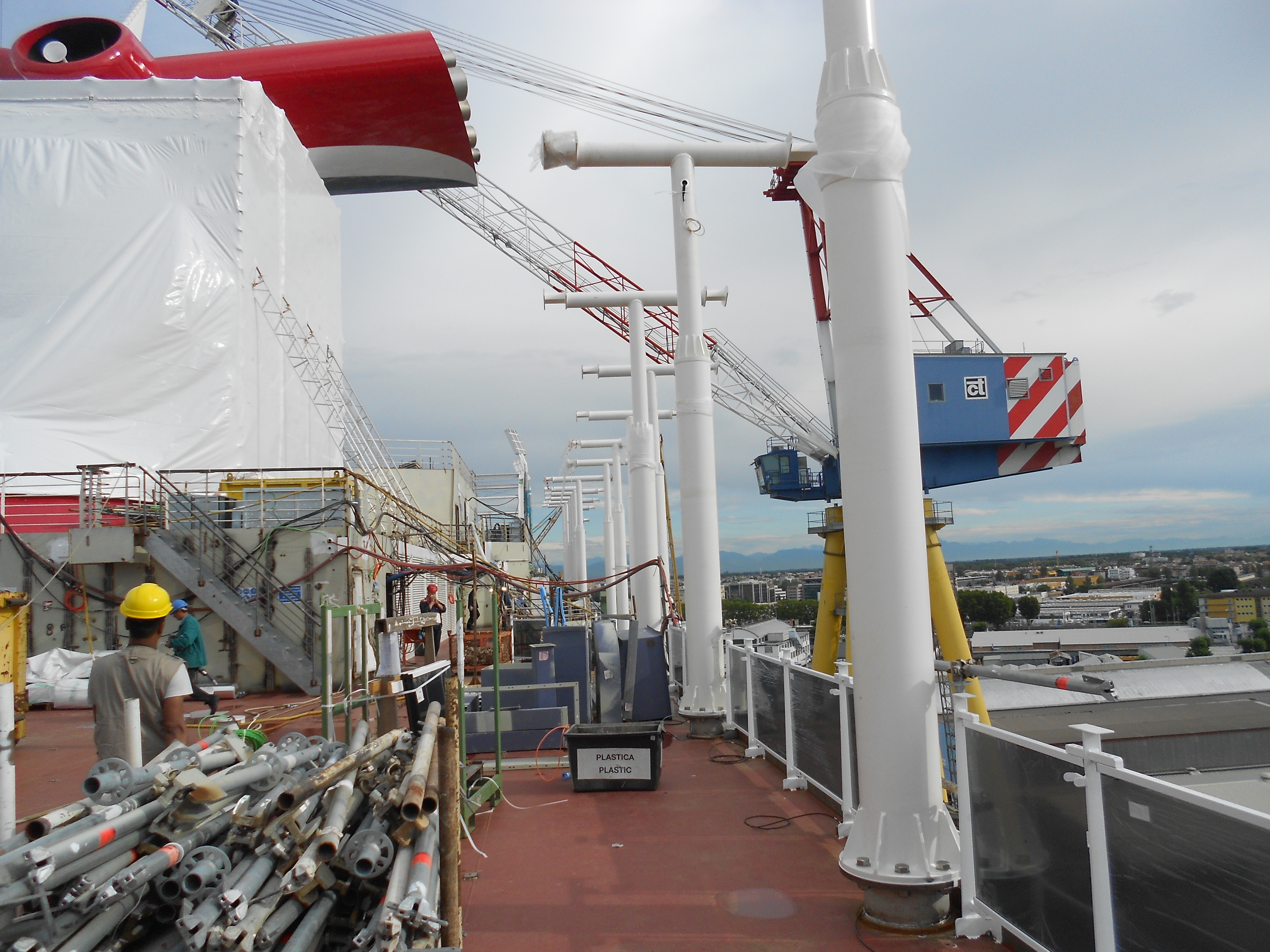 Carnival Horizon Construction