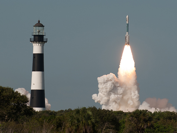 Port Canaveral - Cape Canaveral Lighthouse